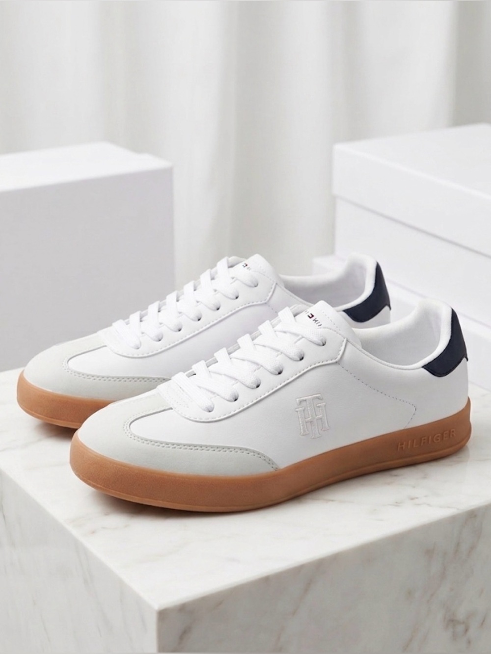 Tommy Hilfiger White Sneakers with Beige Brown Gum Sole 👟